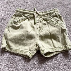 Zara boy/unisex 9-12months shorts.